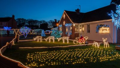 Home with Outside Lights - Guide to Solar Powered Christmas Light 